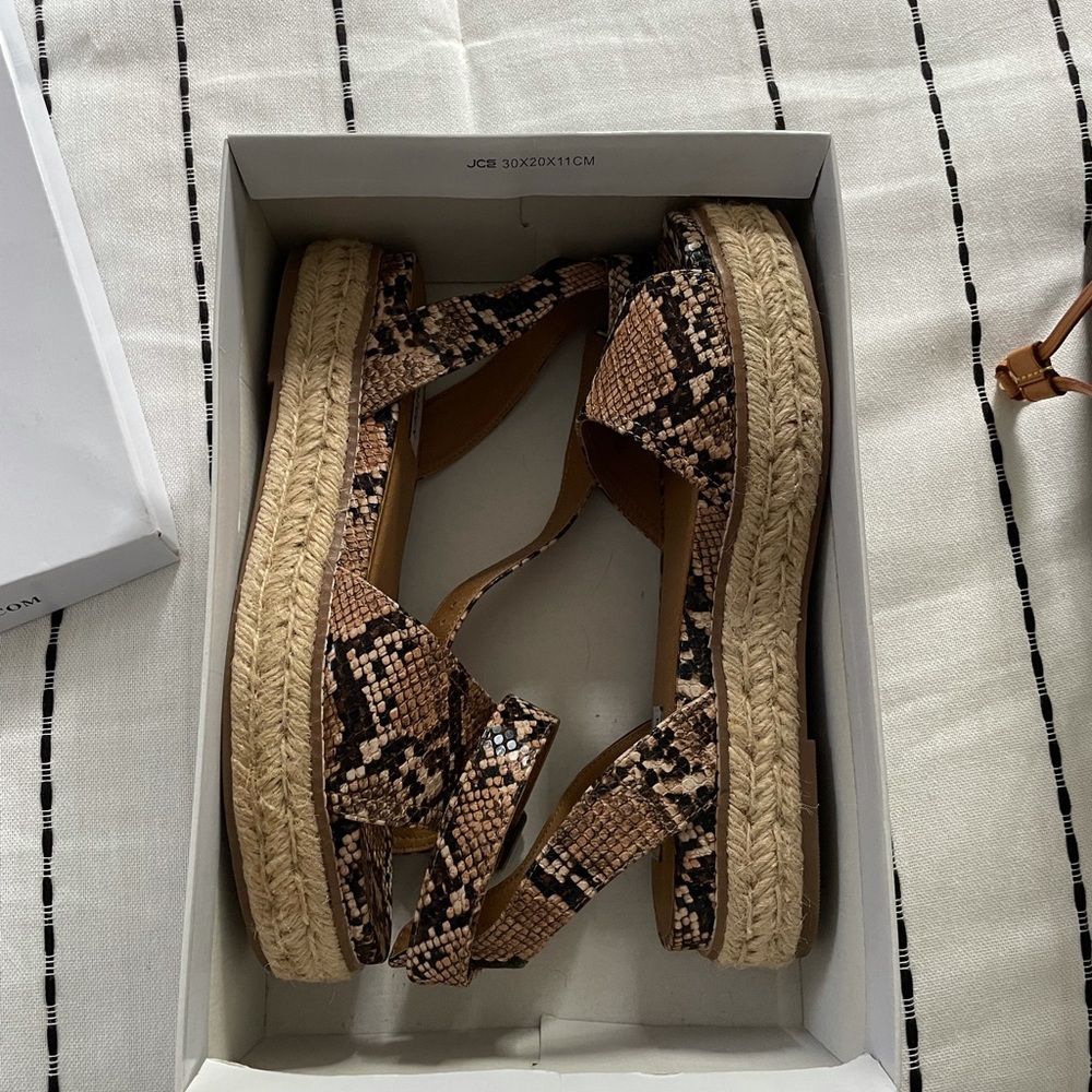 Steve Madden Gabi snakeskin sandals